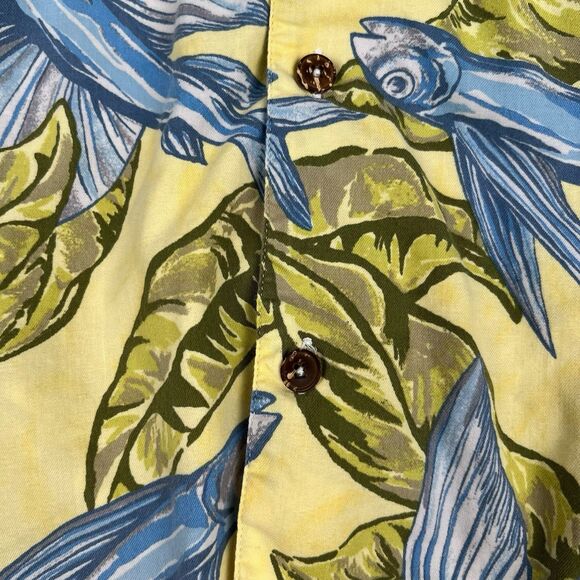 Patagonia Pataloha Men's Limited Hawaiian Fish Blue Yellow Print Shirt Medium - Picture 6 of 11